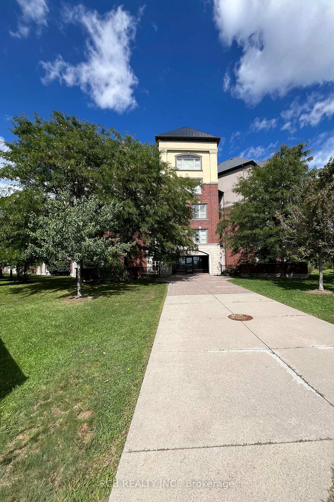 Photo of Unit 227, 3070 Rotary Way