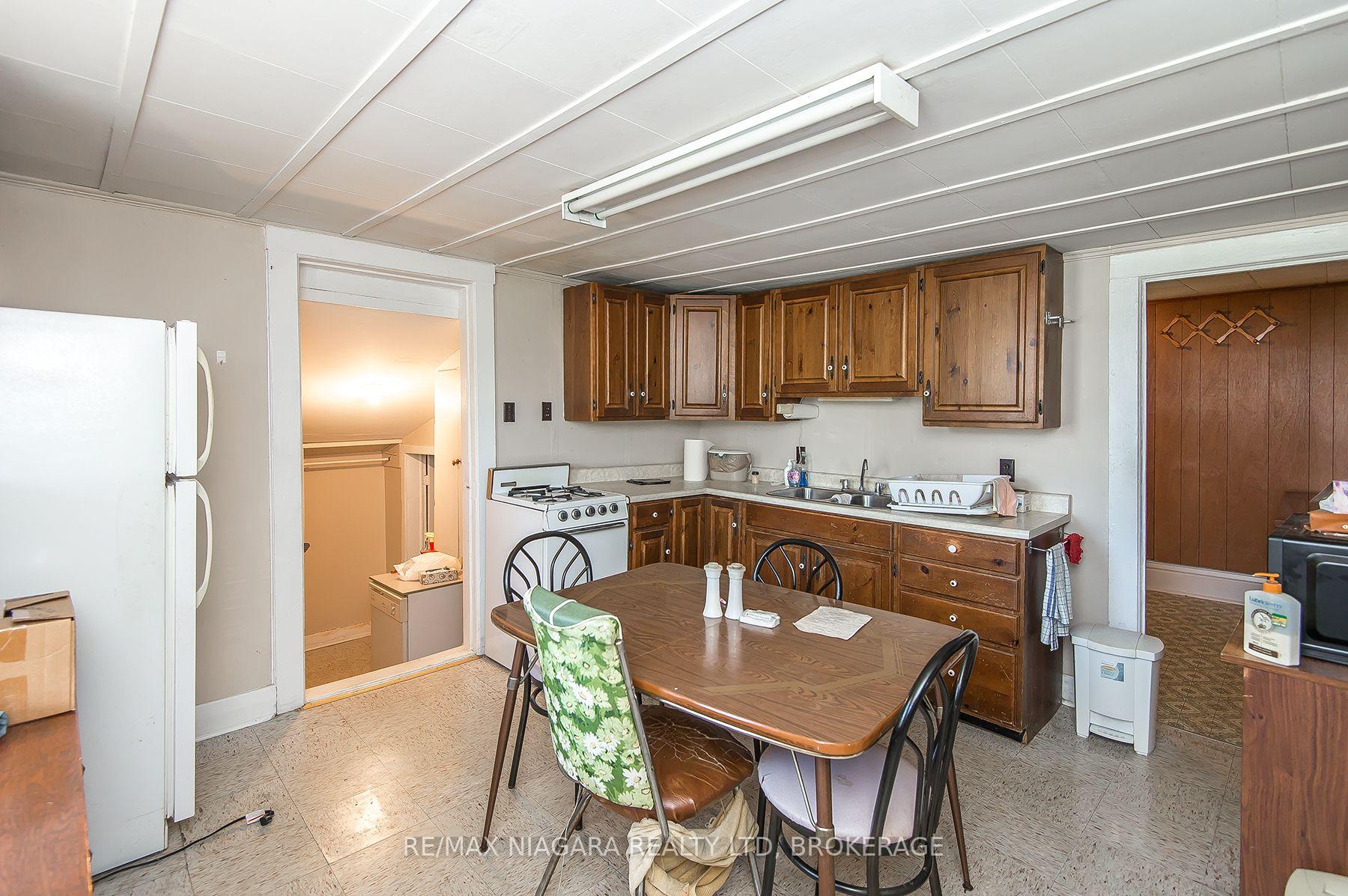 Photo 10 of 220 Fraser Street, Port Colborne, Killaly East — HOMEH