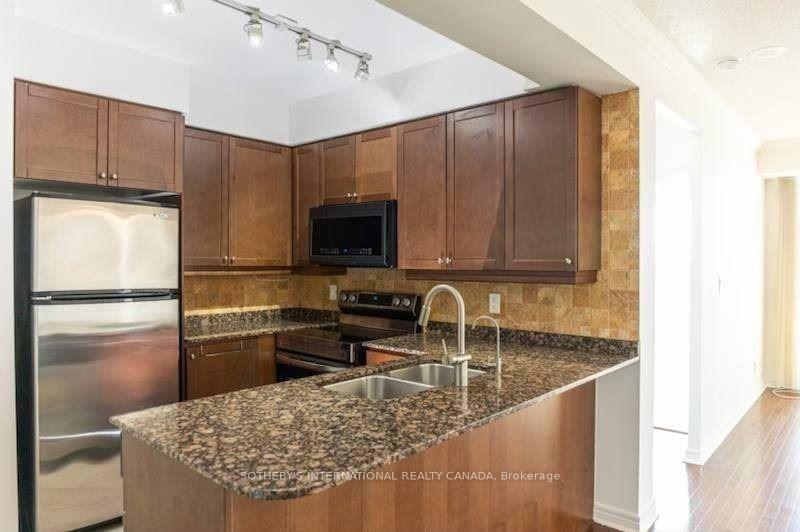 Photo 5 of Unit 1011, 100 Promenade Circle, Vaughan, Brownridge — HOMEH