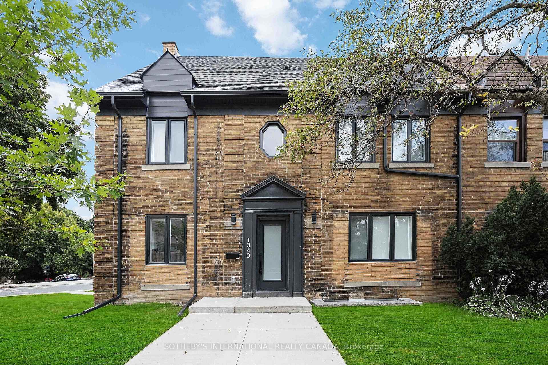 Photo of Unit B, 1340 Avenue Road