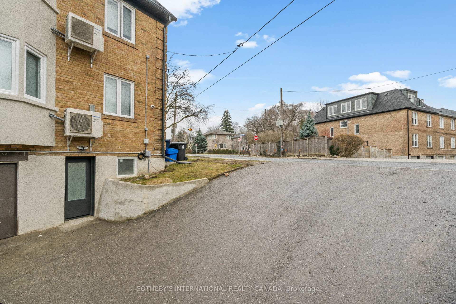 Photo 2 of Unit B, 1340 Avenue Road, Toronto, Lawrence Park South — HOMEH