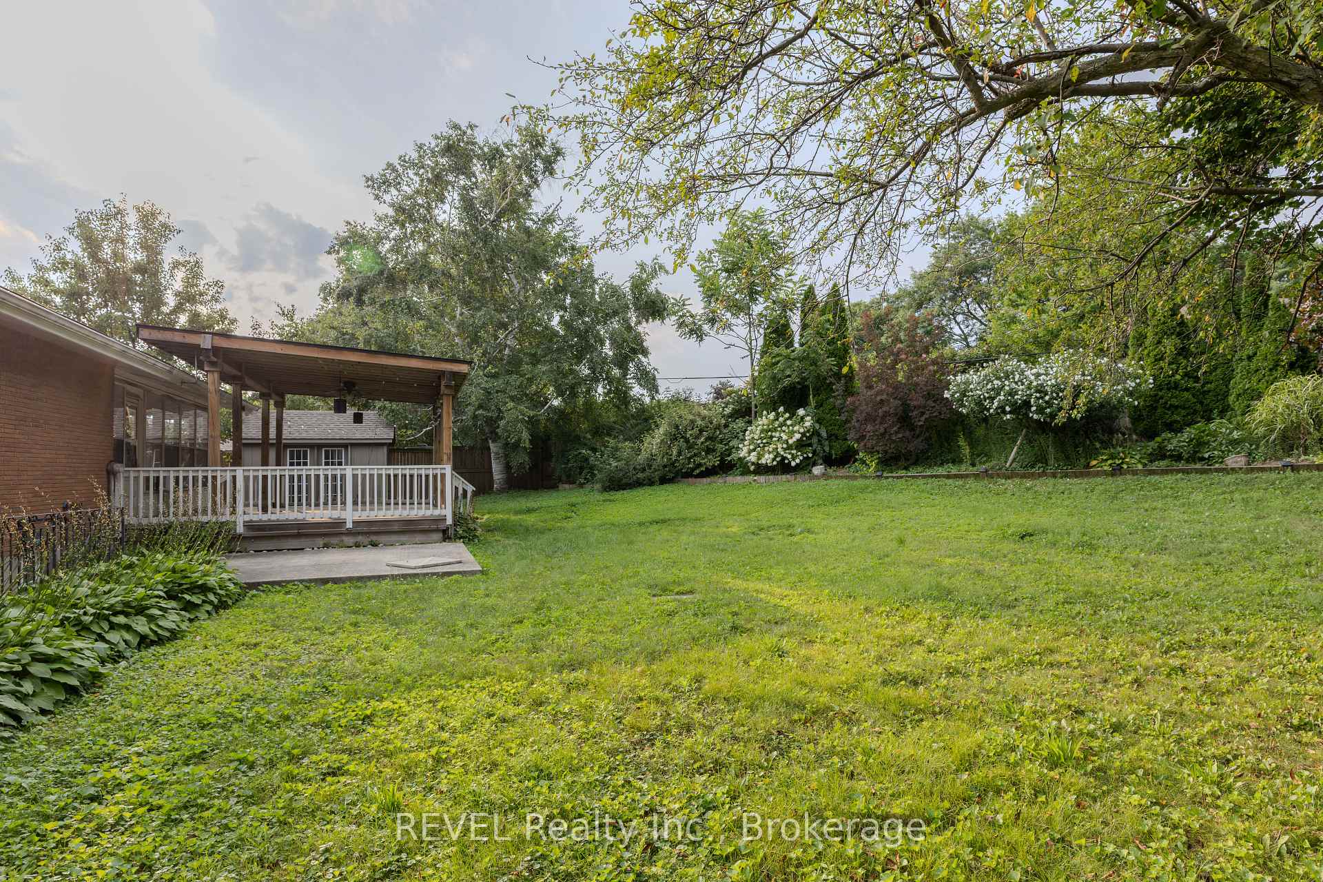 Photo 29 of 7285 Rolling Acres Crescent, Niagara Falls, Casey — HOMEH
