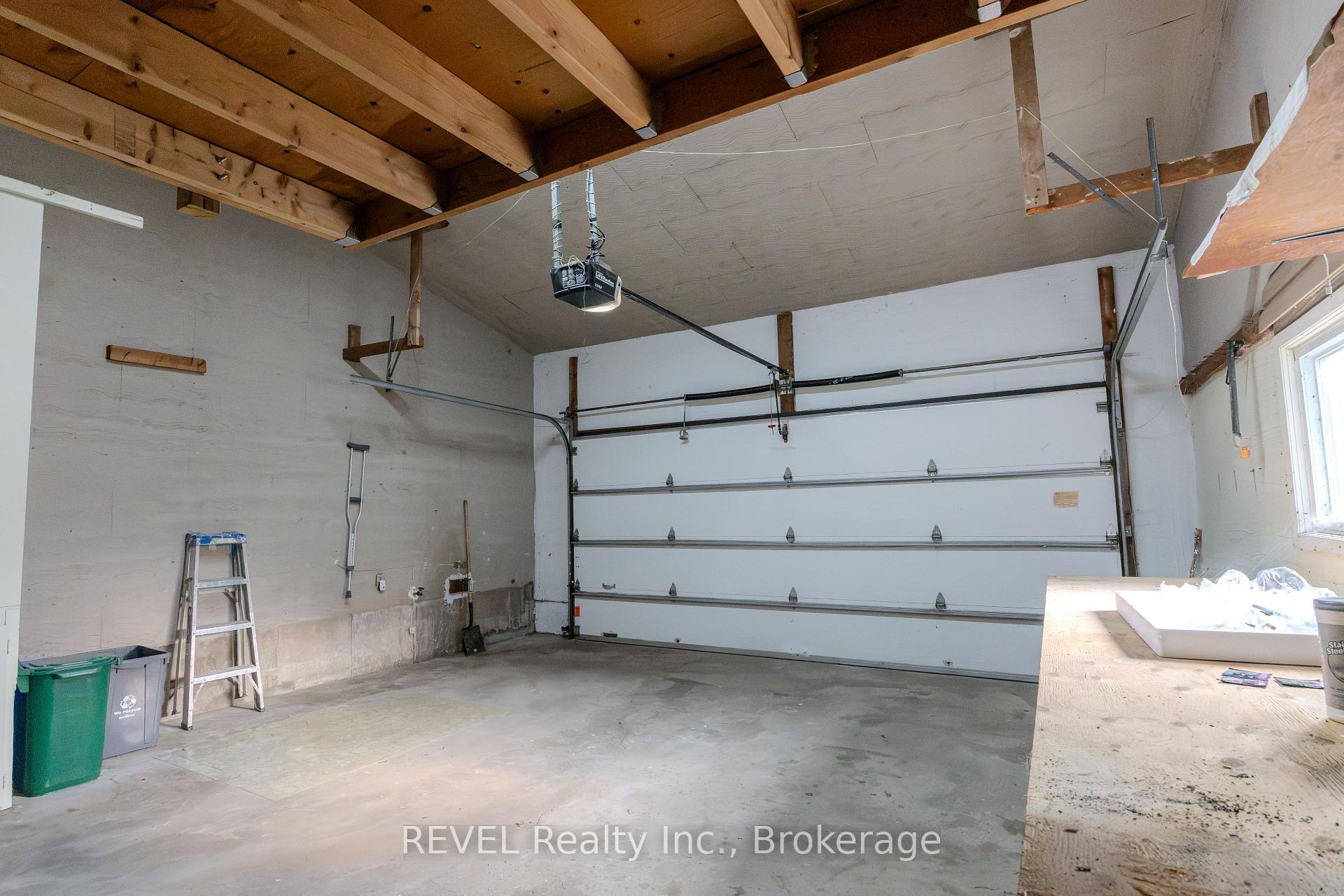 Photo 36 of 7285 Rolling Acres Crescent, Niagara Falls, Casey — HOMEH