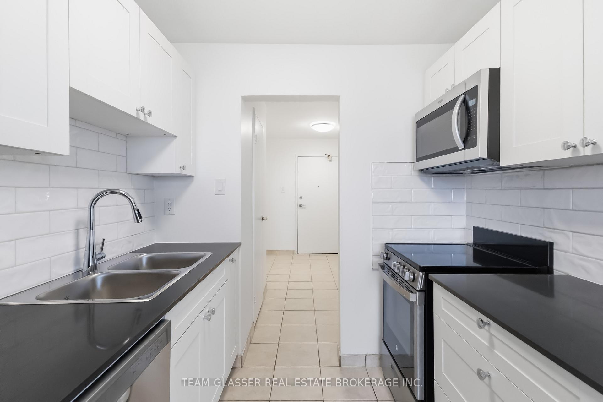 Photo 7 of Unit 802, 498 Queens Avenue, London, East F — HOMEH