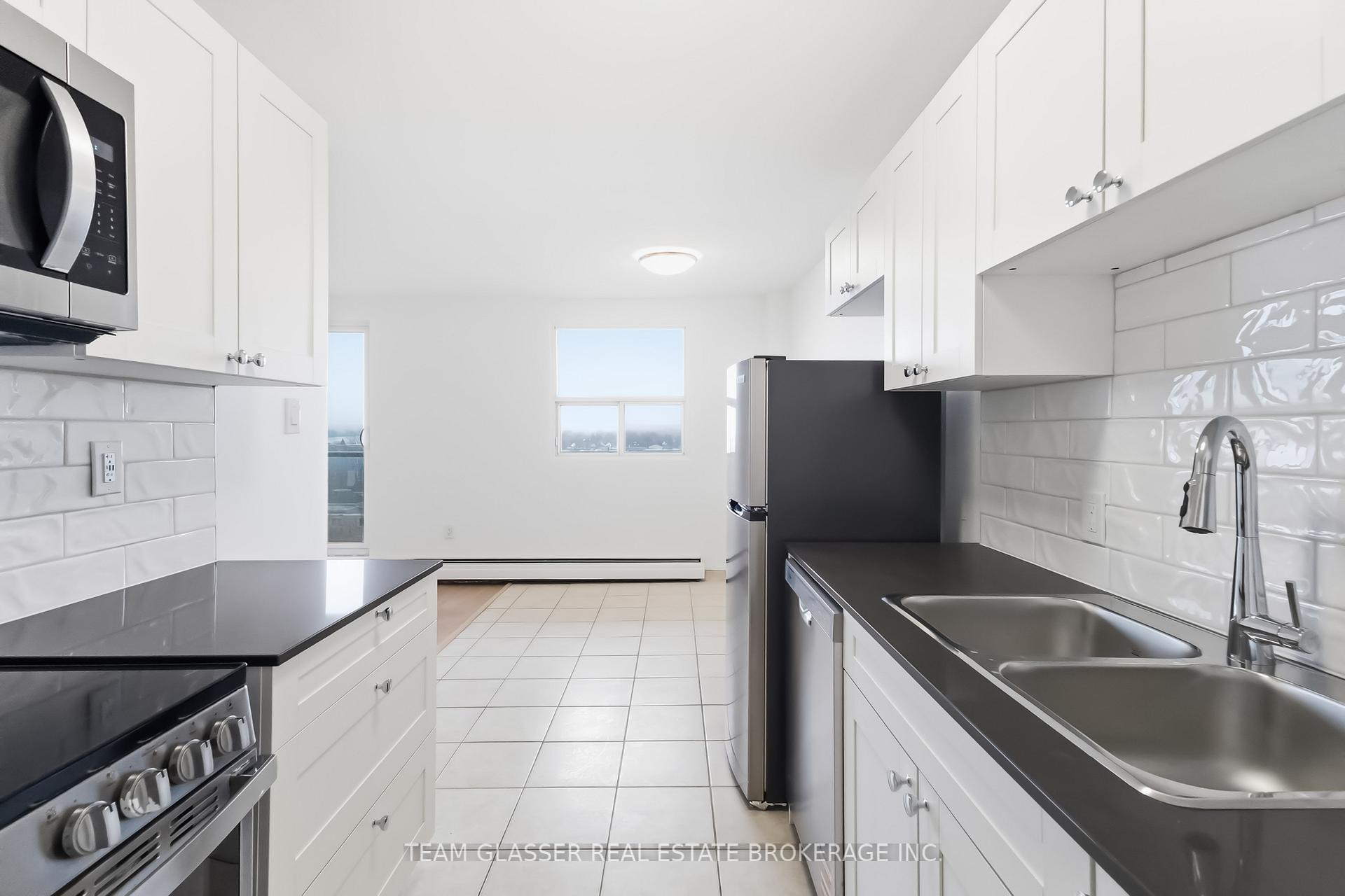 Photo 8 of Unit 802, 498 Queens Avenue, London, East F — HOMEH