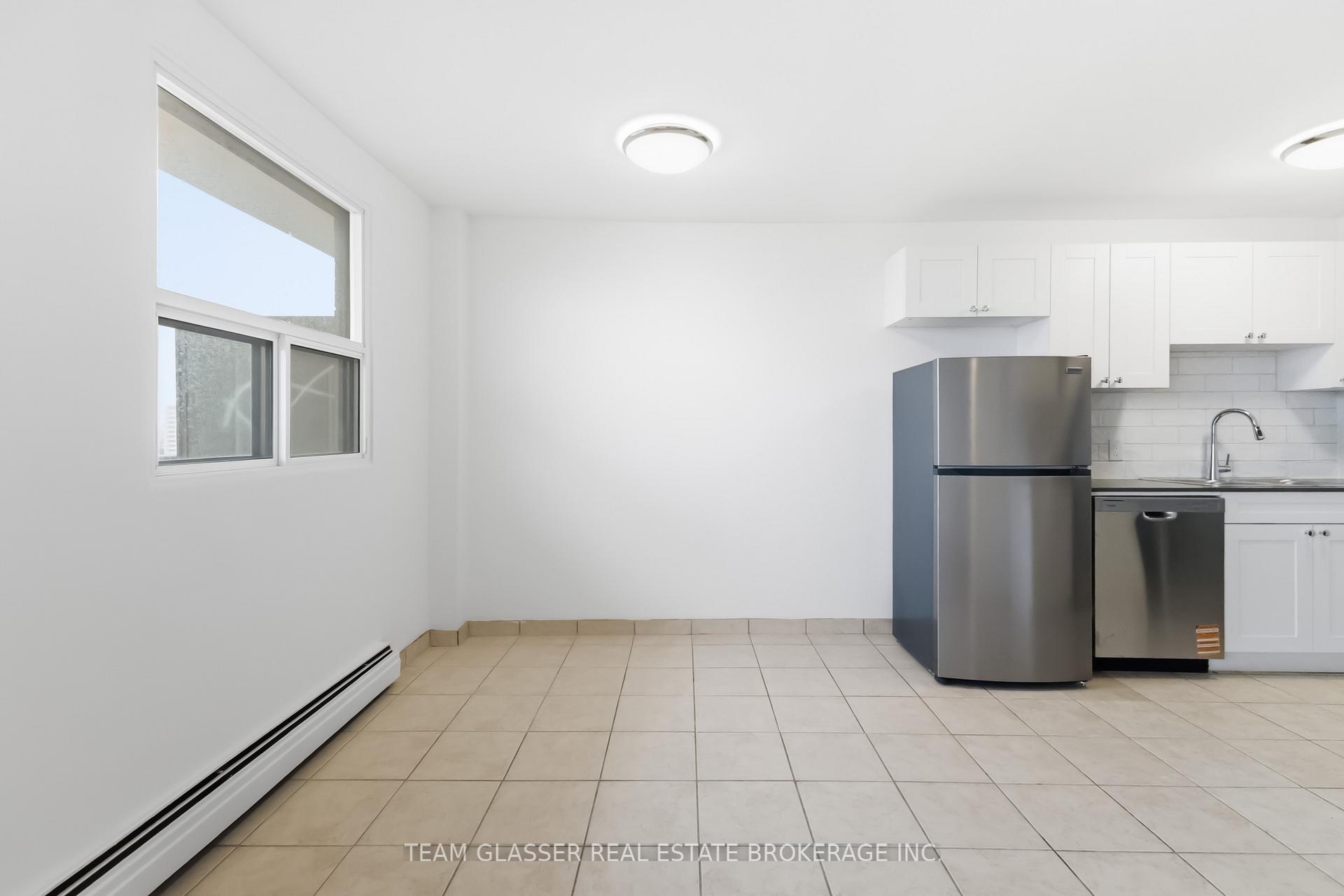 Photo 12 of Unit 802, 498 Queens Avenue, London, East F — HOMEH