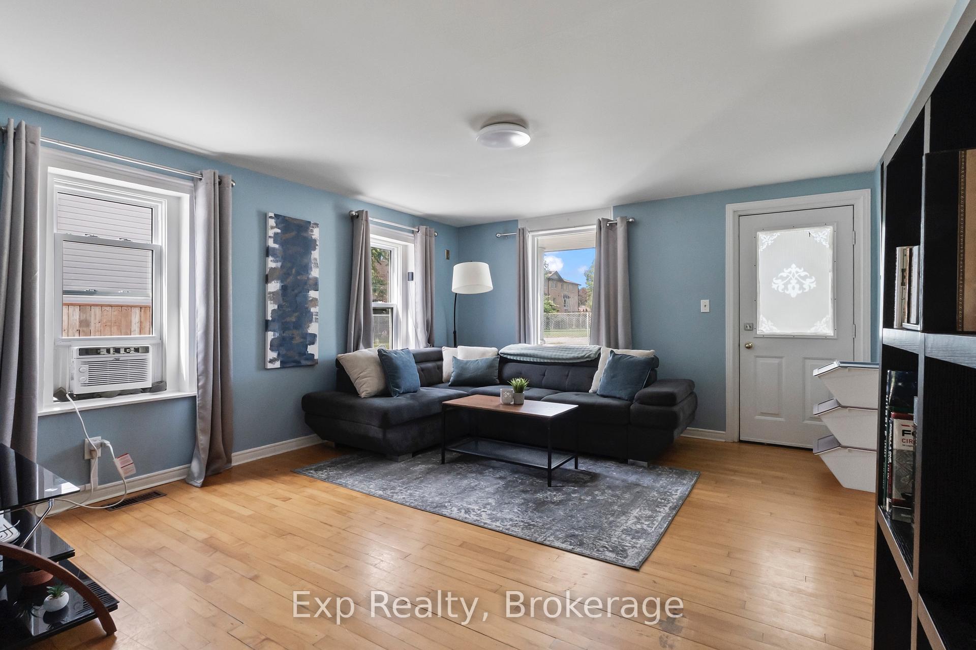 Photo 7 of 79 College Street E, Belleville, Belleville Ward — HOMEH