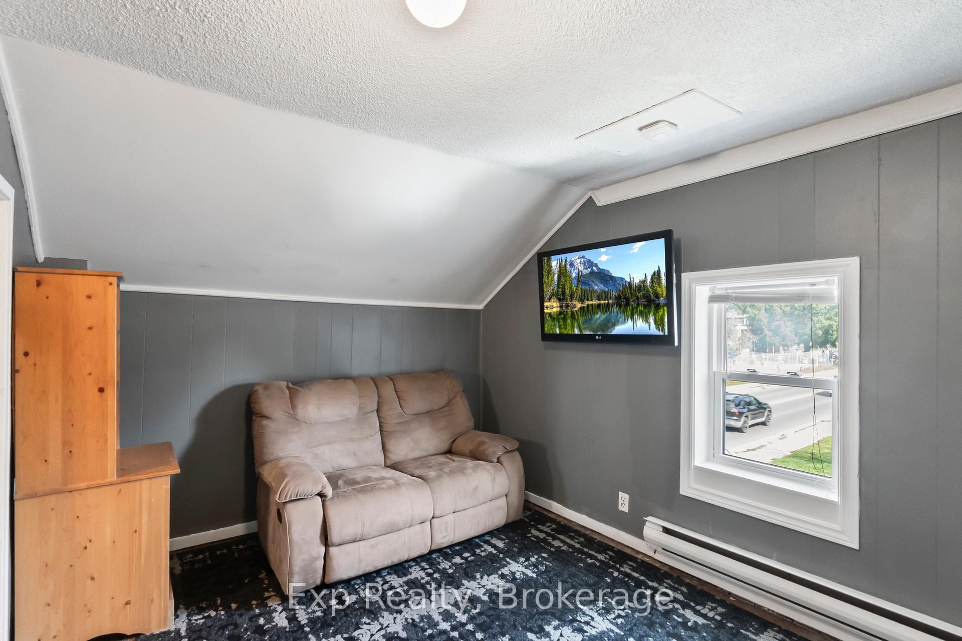 Photo 22 of 79 College Street E, Belleville, Belleville Ward — HOMEH