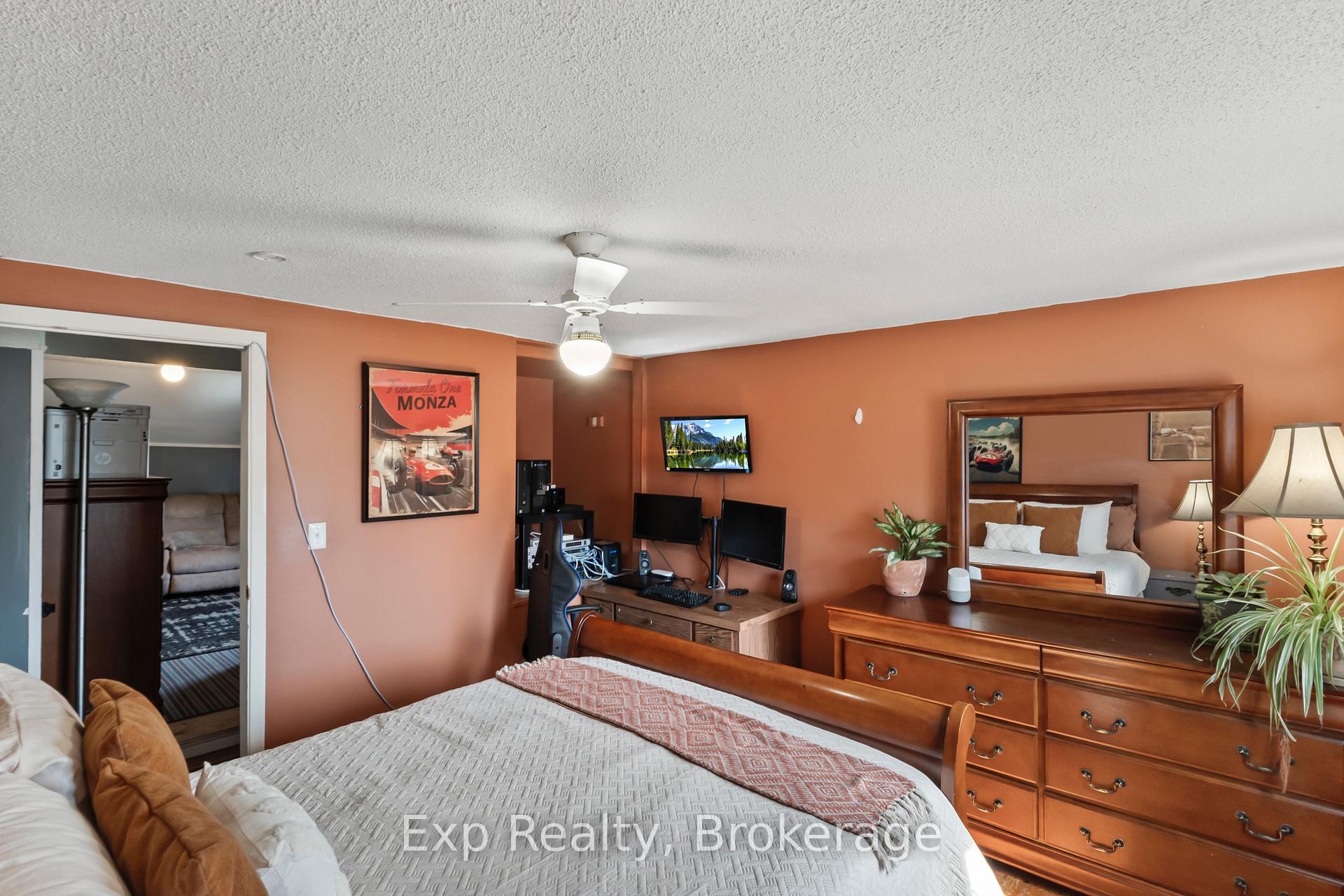Photo 30 of 79 College Street E, Belleville, Belleville Ward — HOMEH