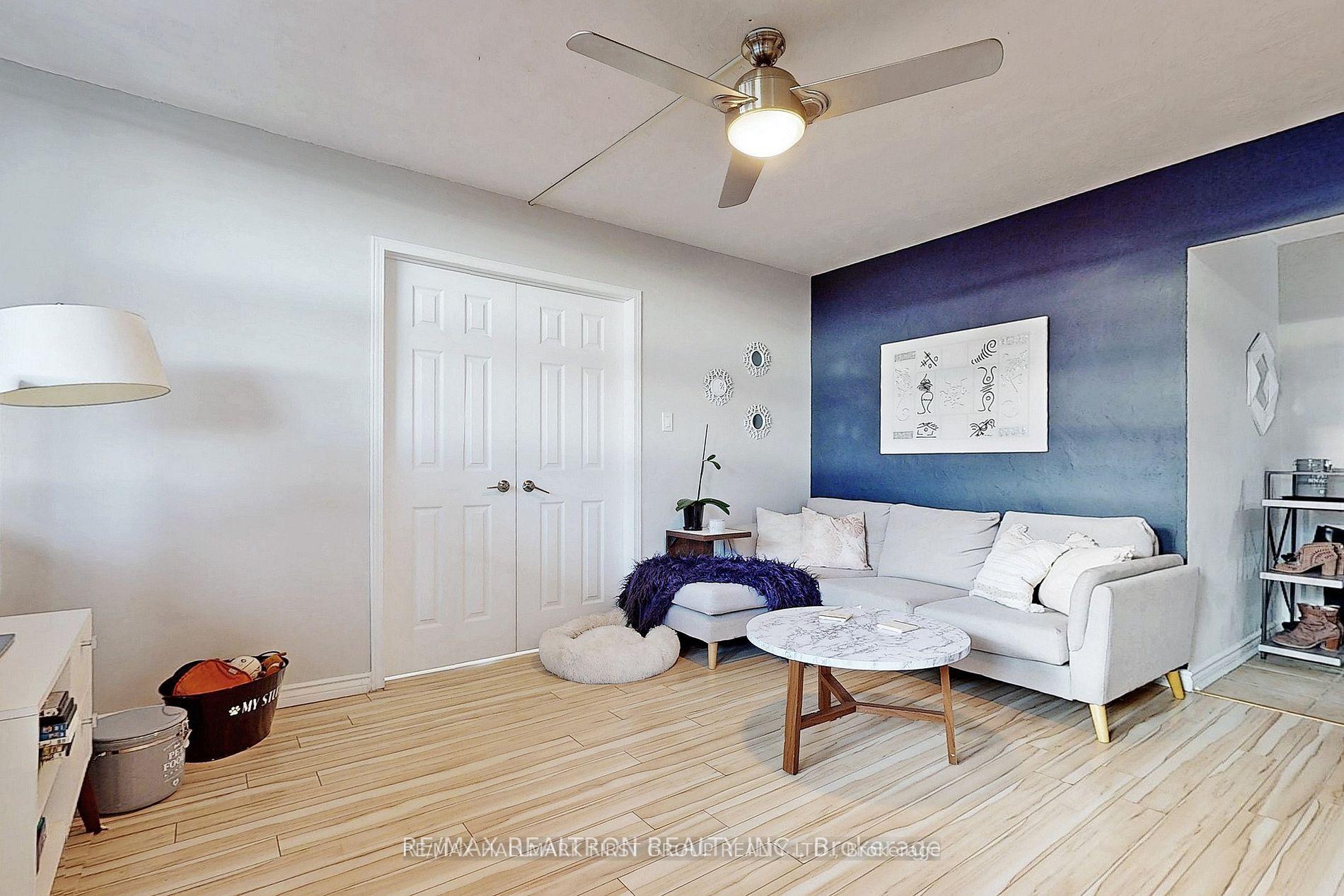 Photo 3 of Unit 803, 2245 Eglinton Avenue E, Scarborough, Ionview — HOMEH