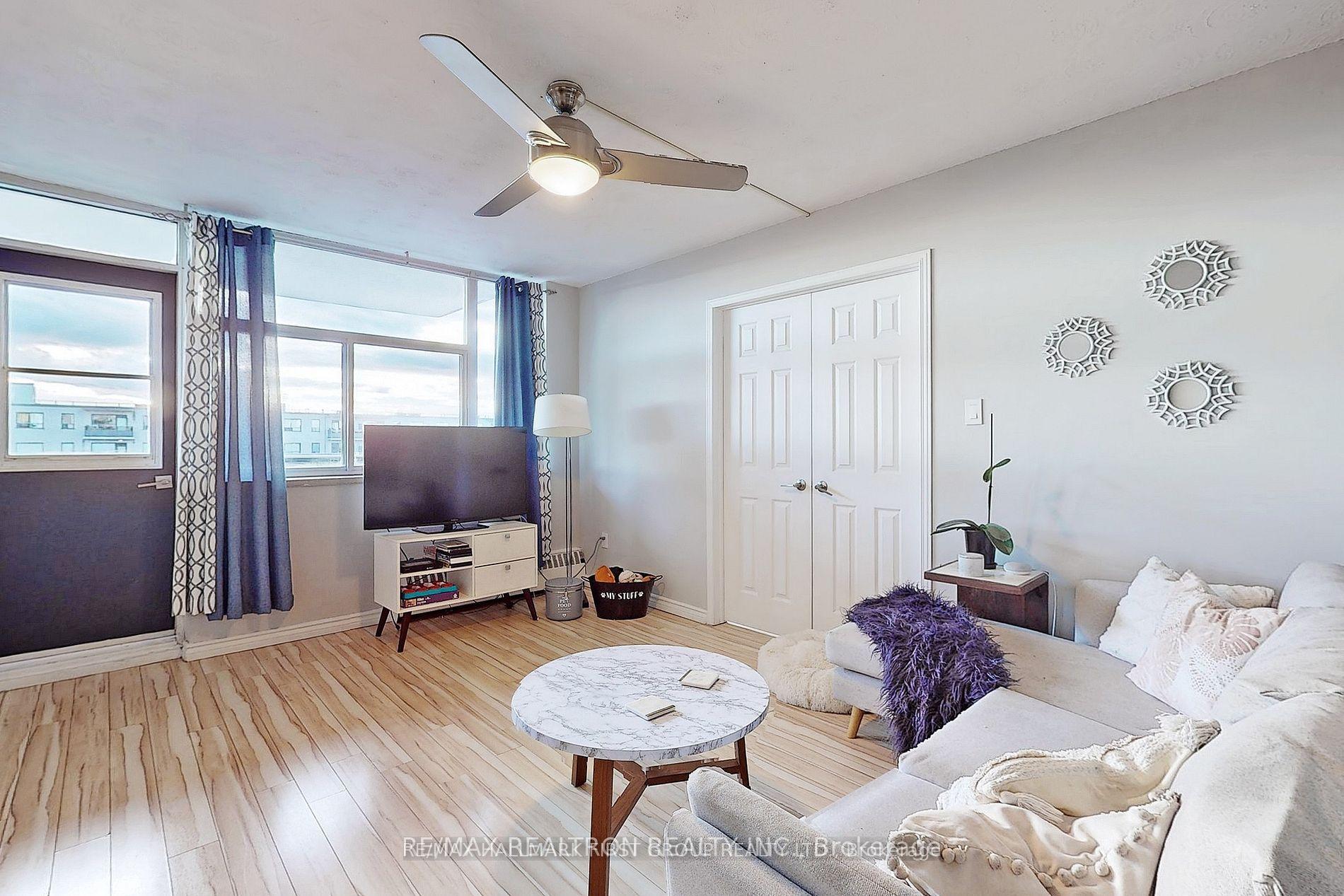 Photo 4 of Unit 803, 2245 Eglinton Avenue E, Scarborough, Ionview — HOMEH
