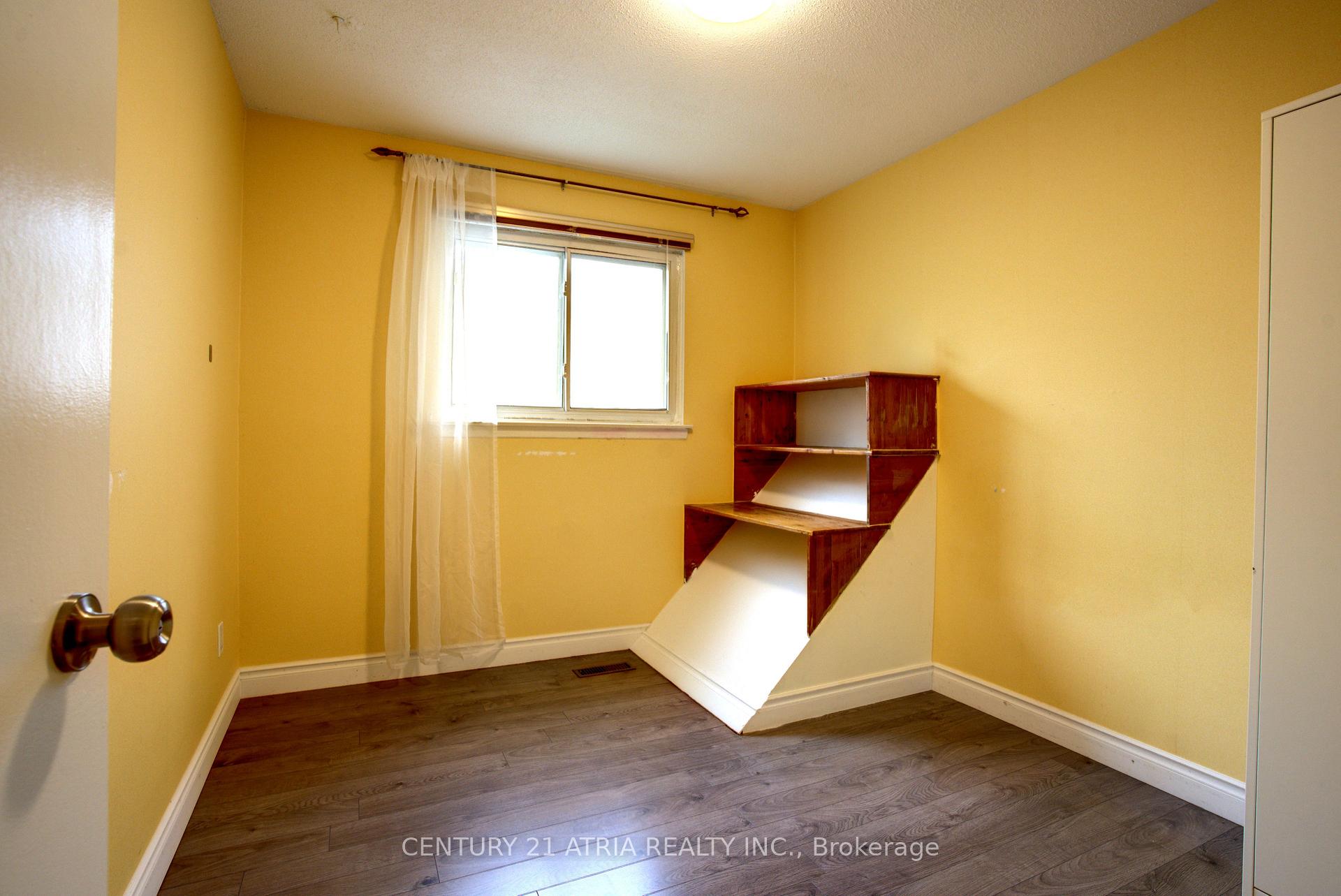 Photo 13 of 60 Snowshoe Crescent, Markham, German Mills — HOMEH