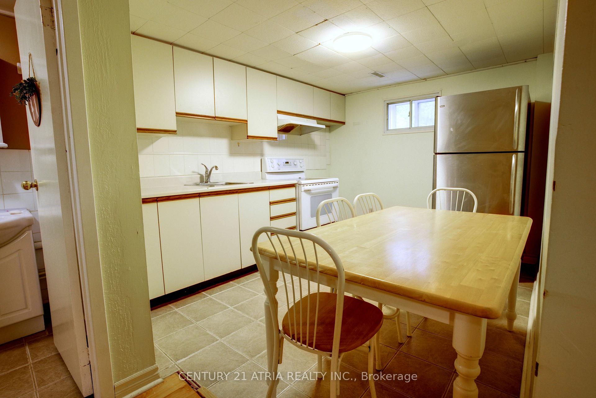 Photo 17 of 60 Snowshoe Crescent, Markham, German Mills — HOMEH