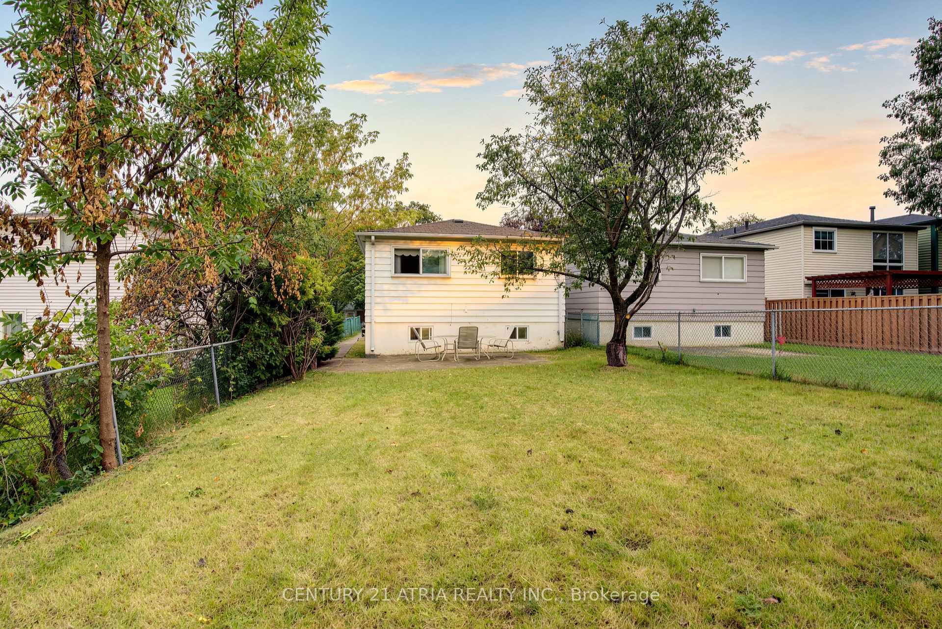 Photo 24 of 60 Snowshoe Crescent, Markham, German Mills — HOMEH