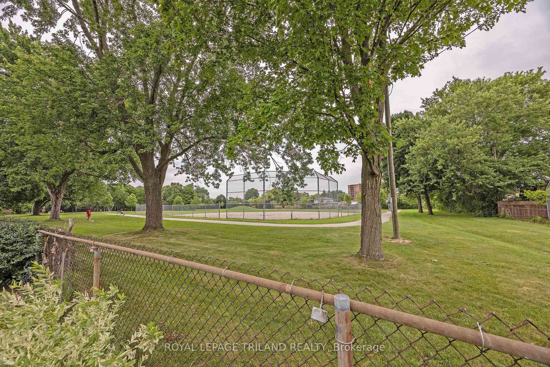 Photo 29 of 15 Confederation Drive, St. Thomas — HOMEH