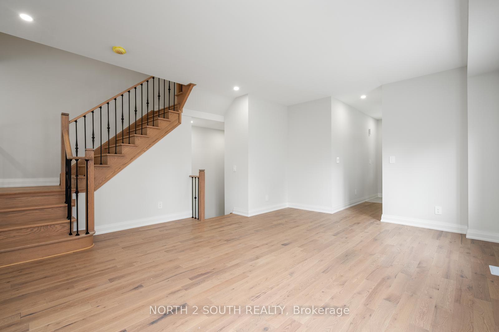Photo 8 of 79 Virro Court, Vaughan, Elder Mills — HOMEH