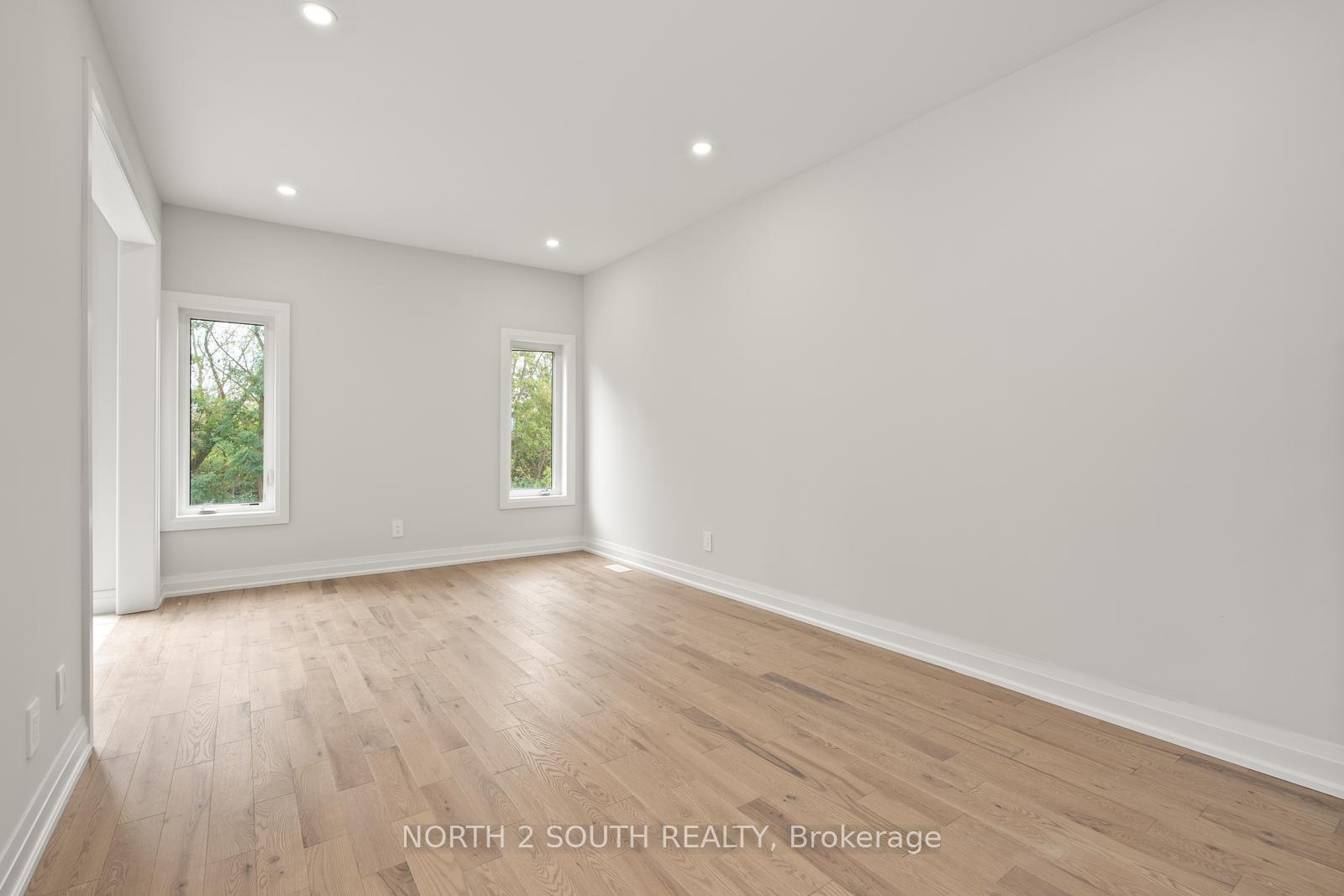 Photo 9 of 79 Virro Court, Vaughan, Elder Mills — HOMEH