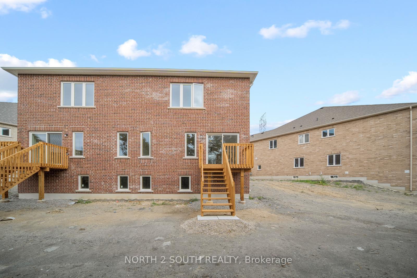 Photo 34 of 79 Virro Court, Vaughan, Elder Mills — HOMEH