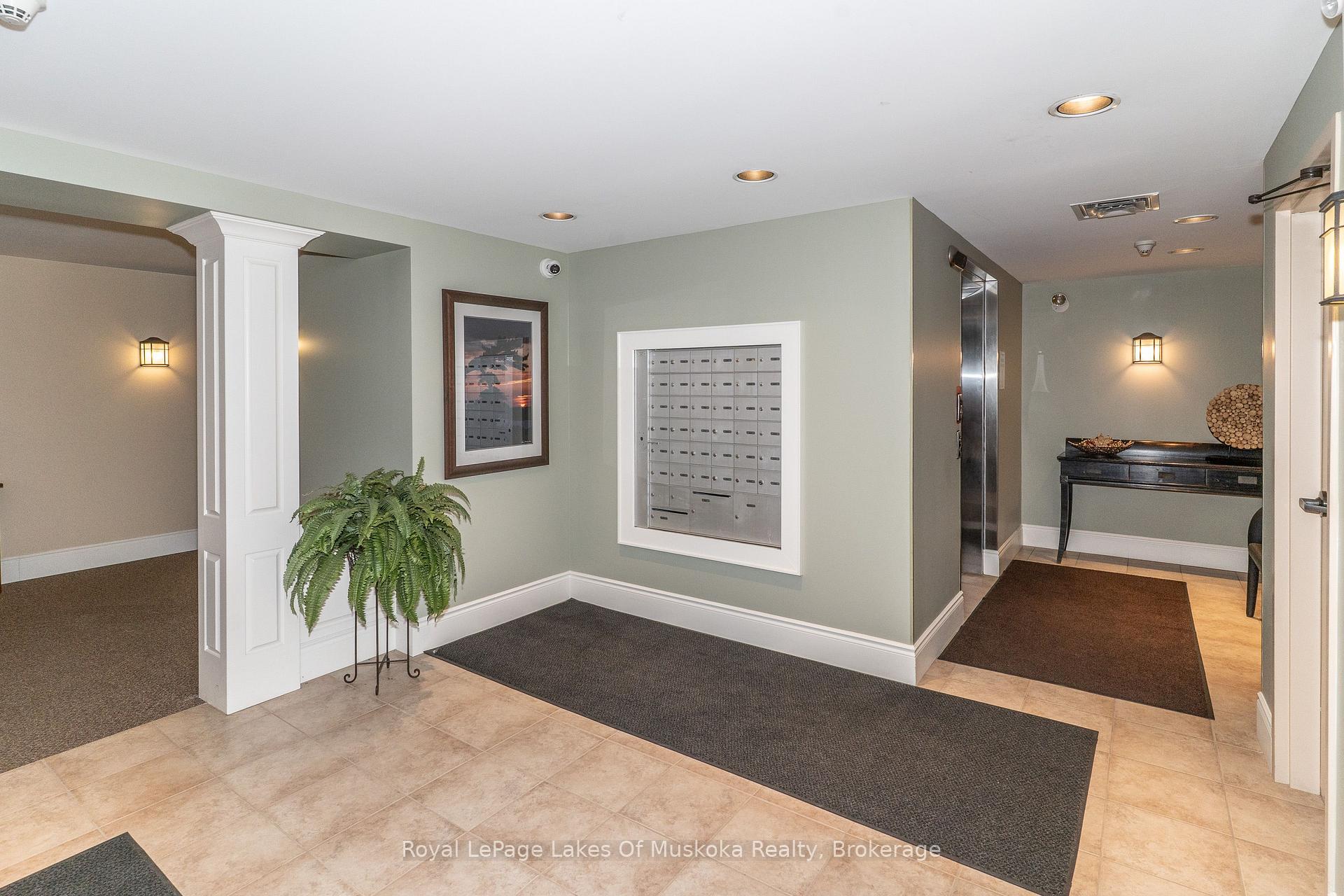 Photo 3 of Unit 403, 391 James Street W, Gravenhurst, Muskoka (S) — HOMEH