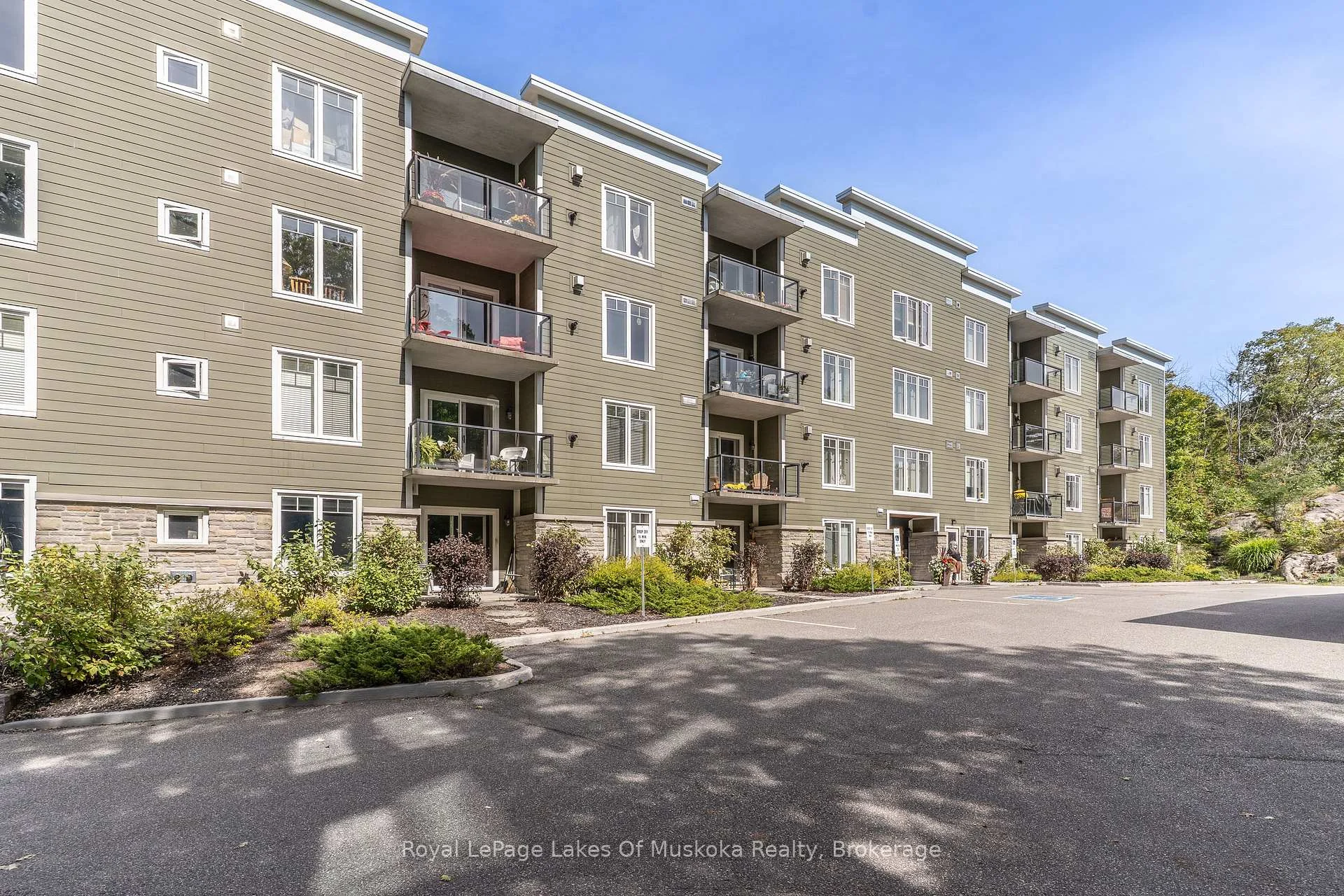Photo 43 of Unit 403, 391 James Street W, Gravenhurst, Muskoka (S) — HOMEH