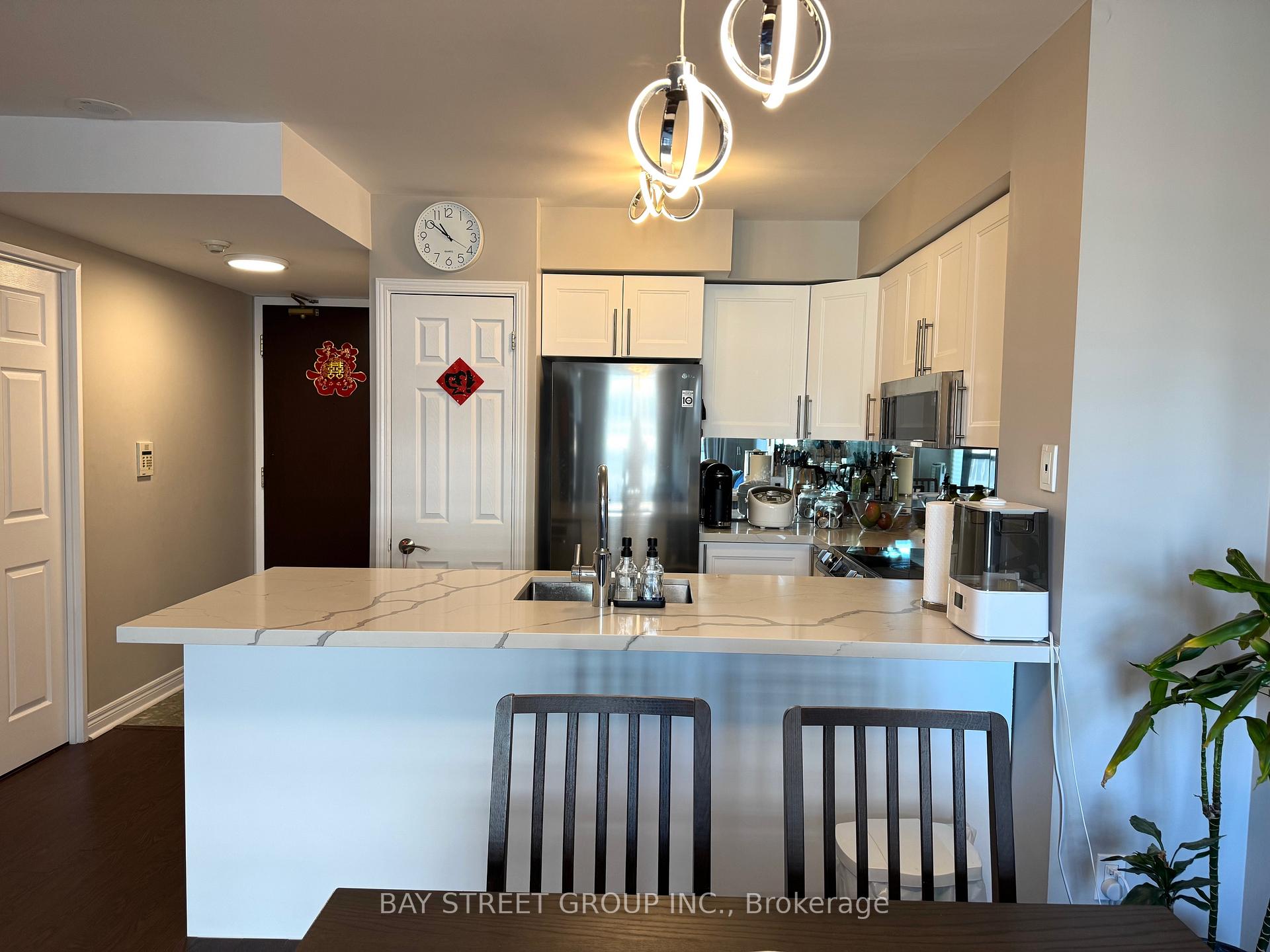 Photo 2 of Unit 1203, 18 Parkview Avenue, North York, Willowdale East — HOMEH