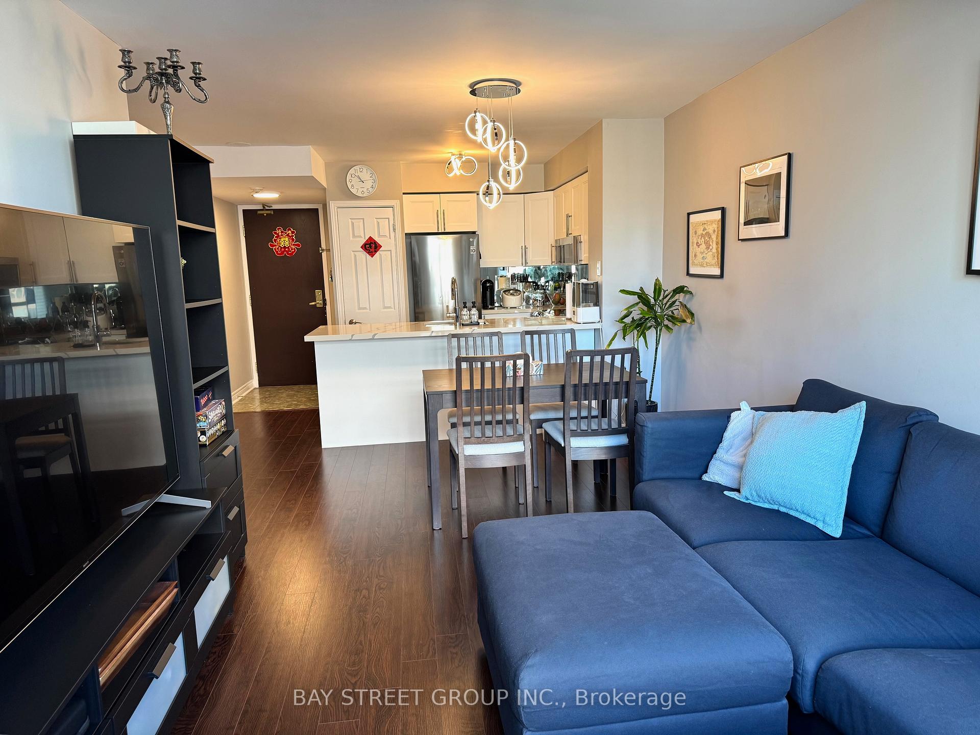 Photo 6 of Unit 1203, 18 Parkview Avenue, North York, Willowdale East — HOMEH