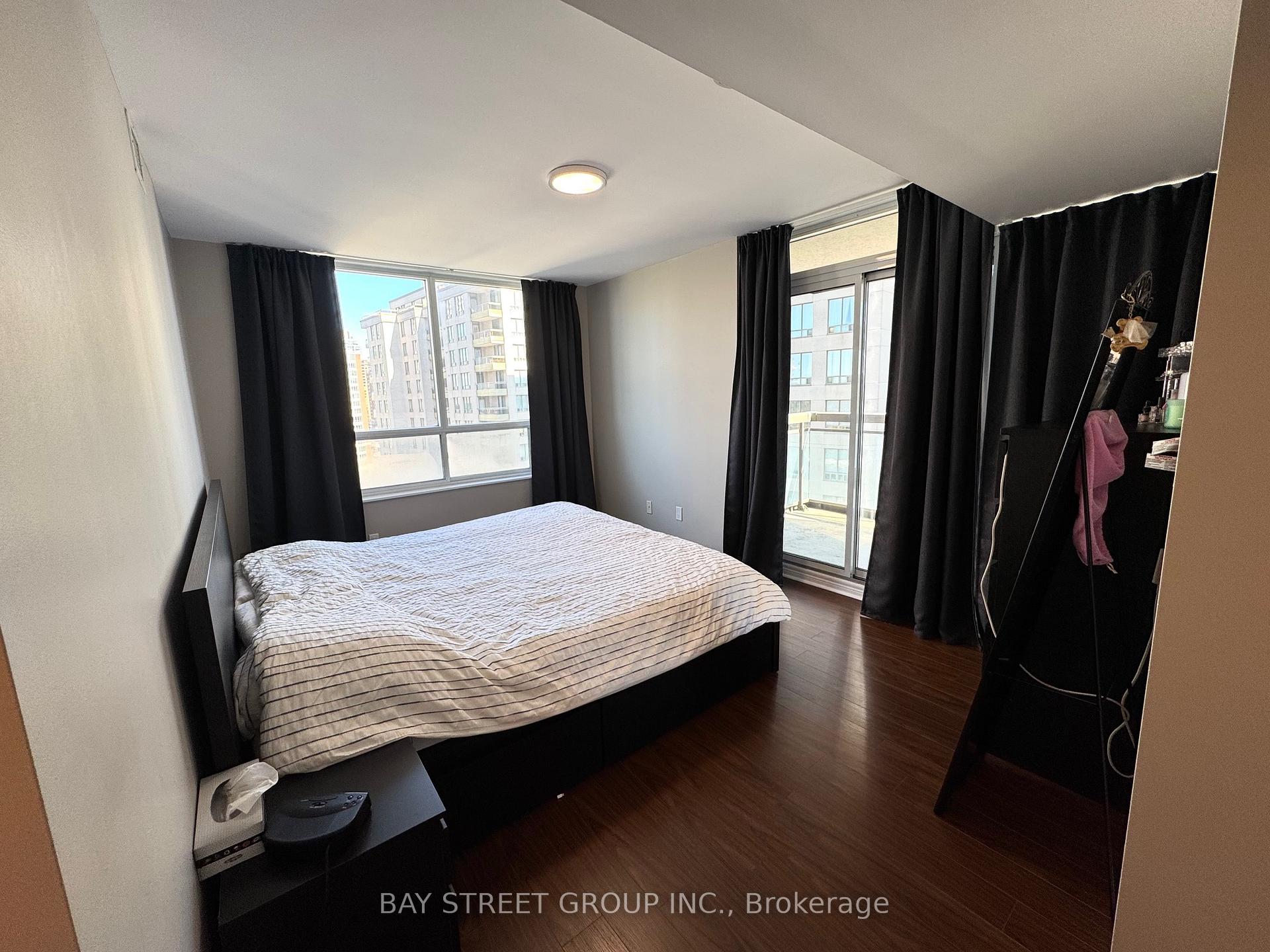 Photo 7 of Unit 1203, 18 Parkview Avenue, North York, Willowdale East — HOMEH