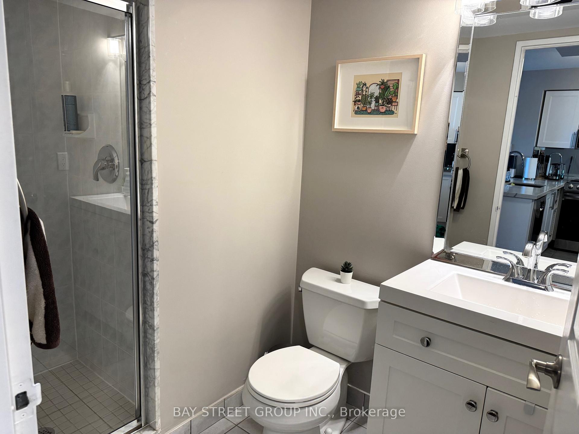 Photo 13 of Unit 1203, 18 Parkview Avenue, North York, Willowdale East — HOMEH