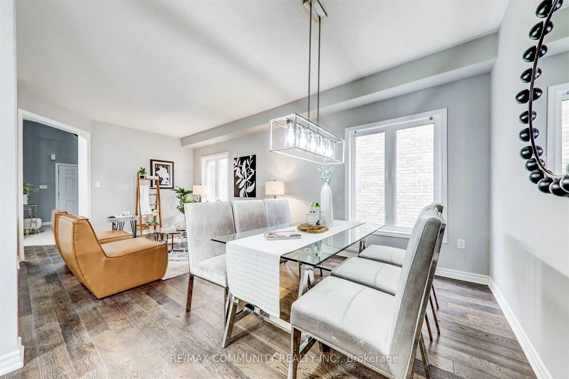 Photo 8 of 39 Butcher Street, Brock, Beaverton — HOMEH
