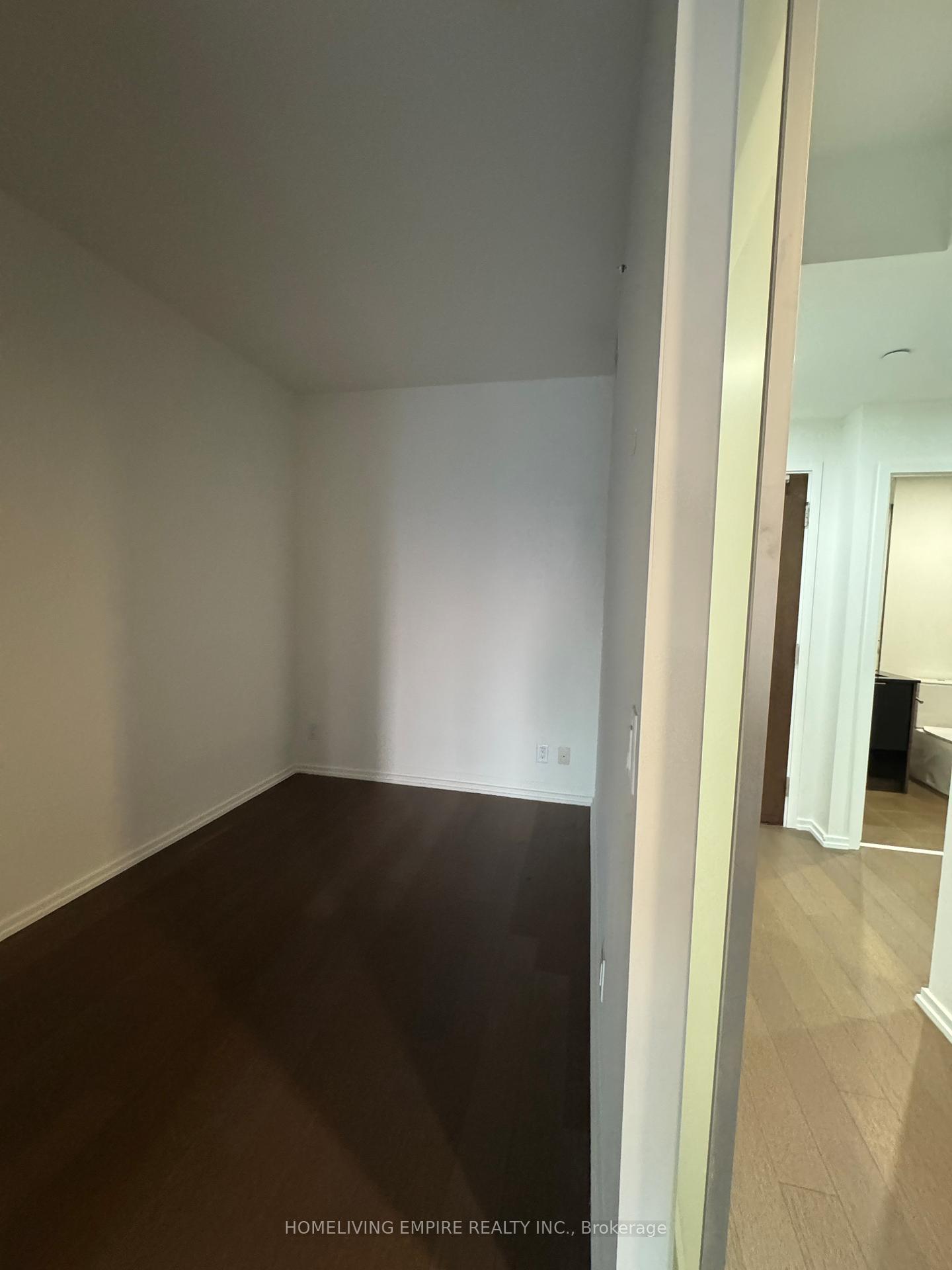 Photo 5 of Unit 3901, 70 Temperance Street, Toronto, Bay Street Corridor — HOMEH