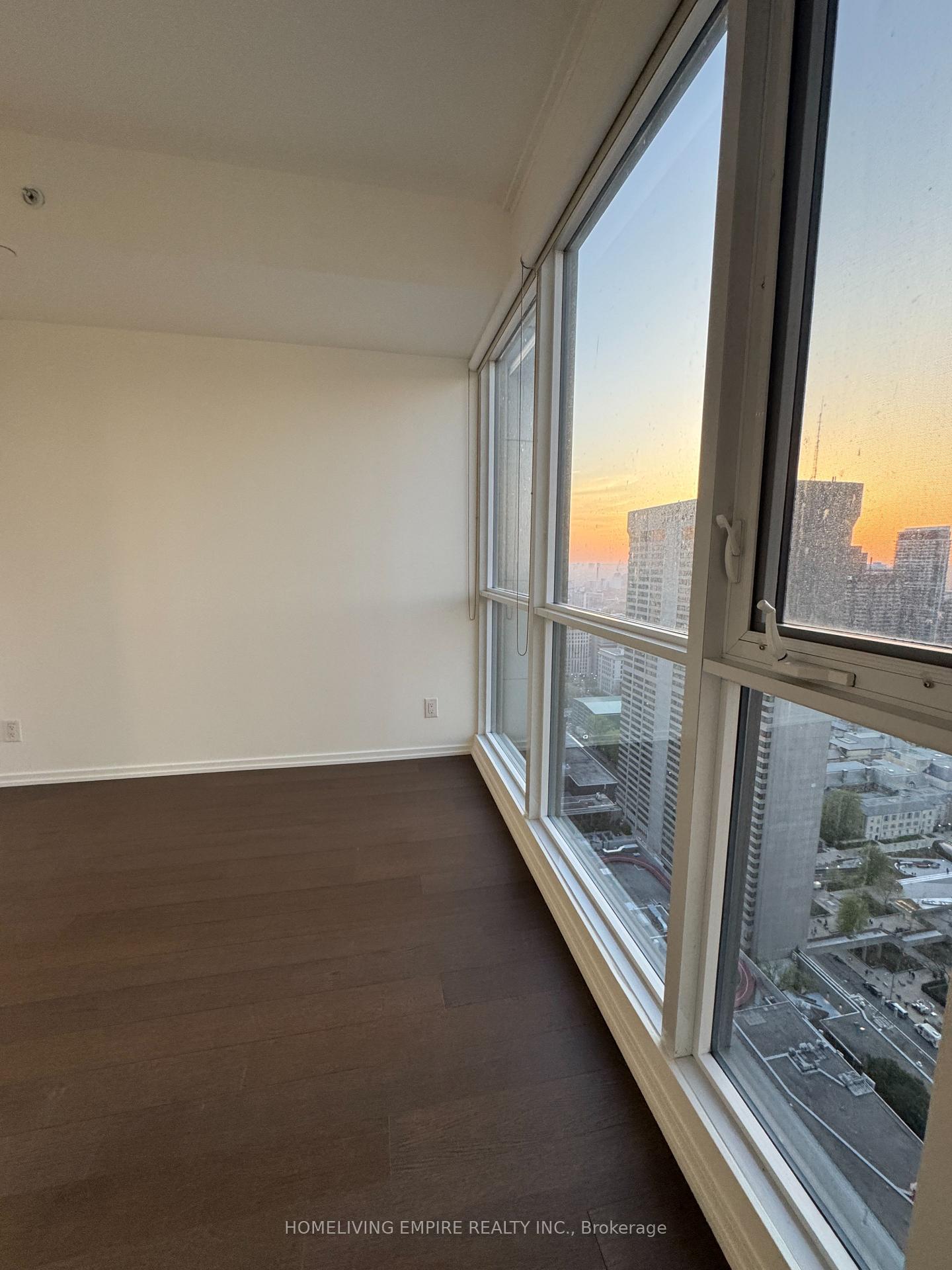 Photo 11 of Unit 3901, 70 Temperance Street, Toronto, Bay Street Corridor — HOMEH
