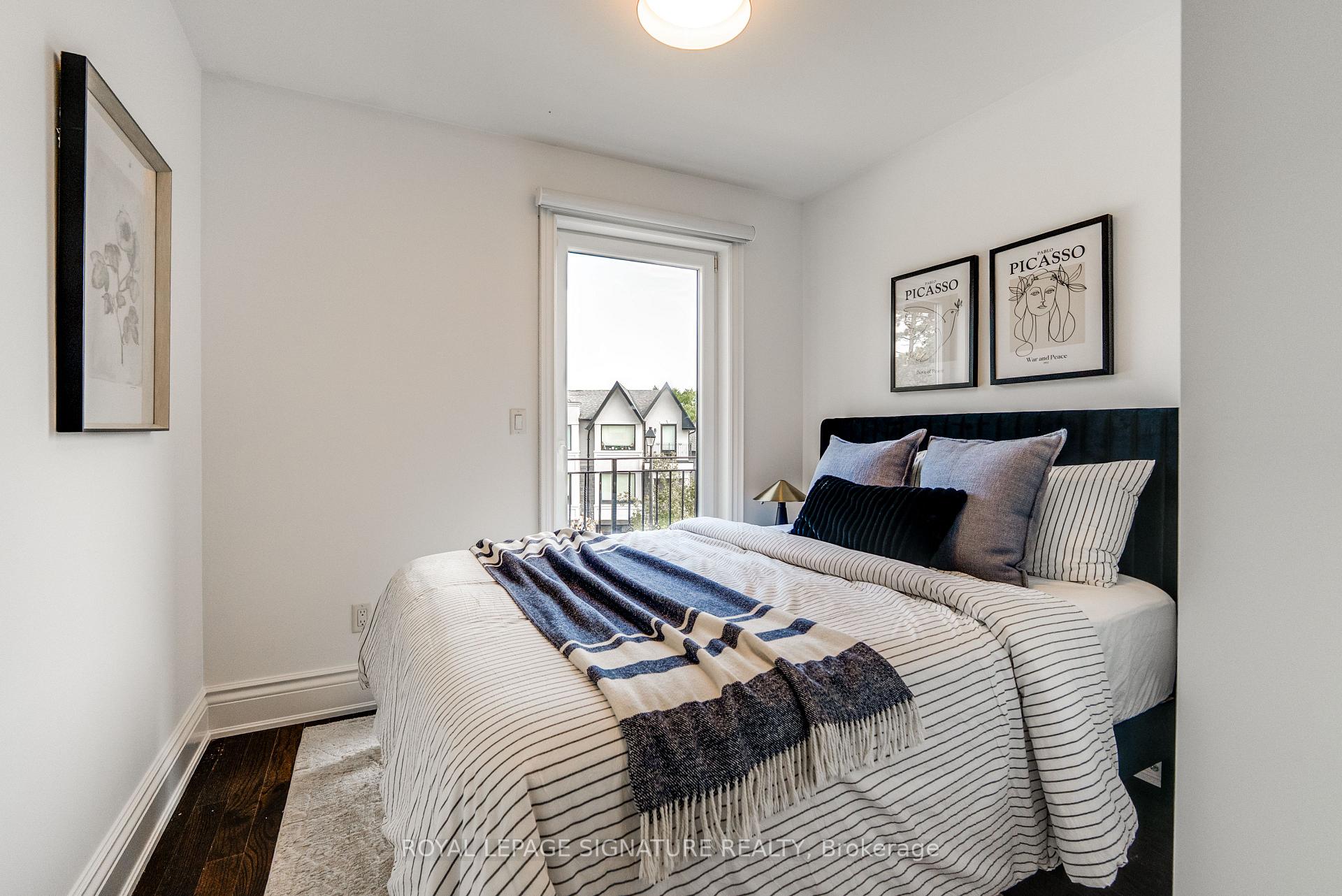 Photo 22 of 18 Matthew Court, Etobicoke, Princess-Rosethorn — HOMEH