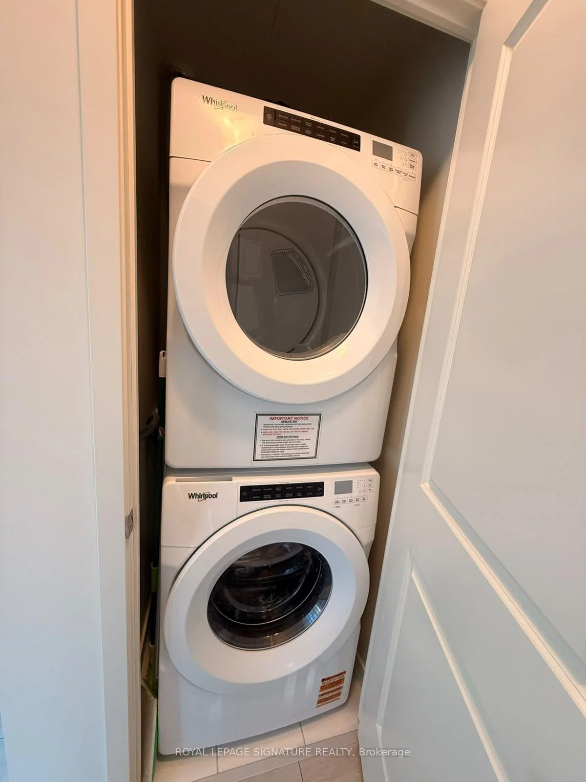 Photo 20 of Unit 411, 38 Annie Craig Drive, Etobicoke, Mimico — HOMEH