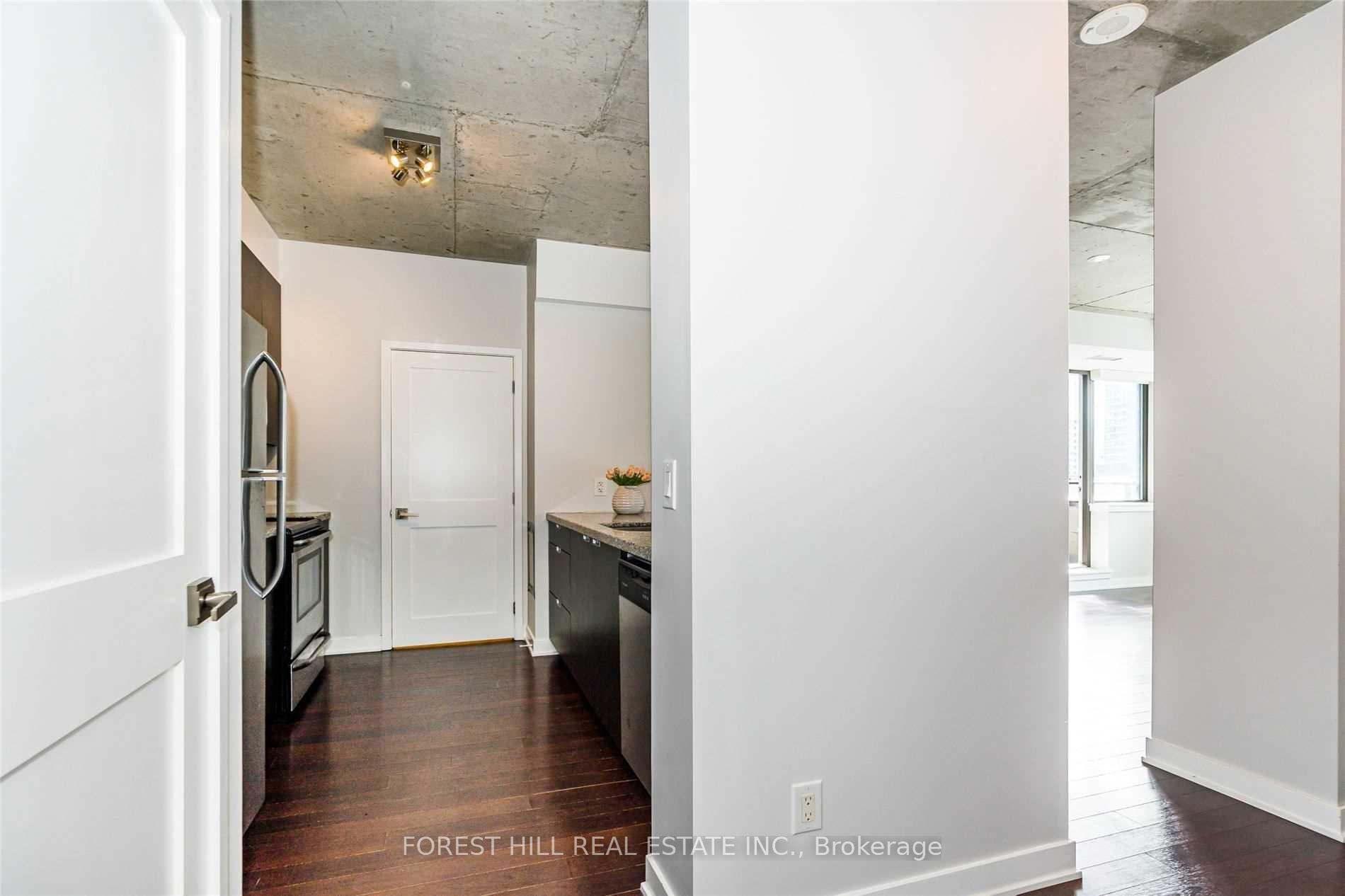 Photo 11 of Unit 505, 400 Wellington Street, Toronto, Waterfront Communities — HOMEH