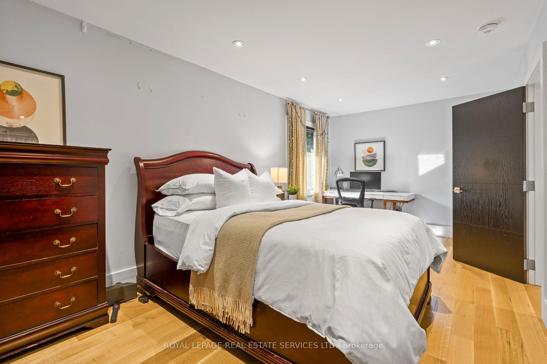 Photo 26 of 23 Lorraine Gardens, Etobicoke, Islington-City Centre West — HOMEH