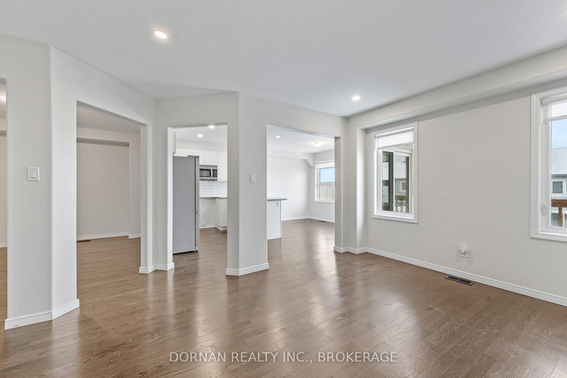 Photo 4 of Unit Upper, 284 Louden Terrace, Peterborough, Monaghan Ward 2 — HOMEH