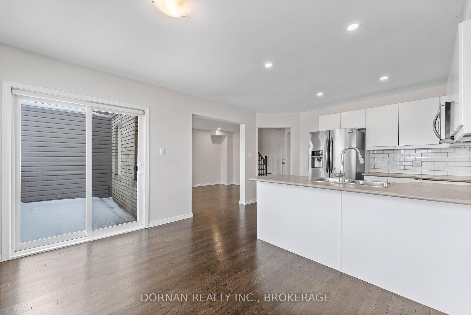 Photo 9 of Unit Upper, 284 Louden Terrace, Peterborough, Monaghan Ward 2 — HOMEH