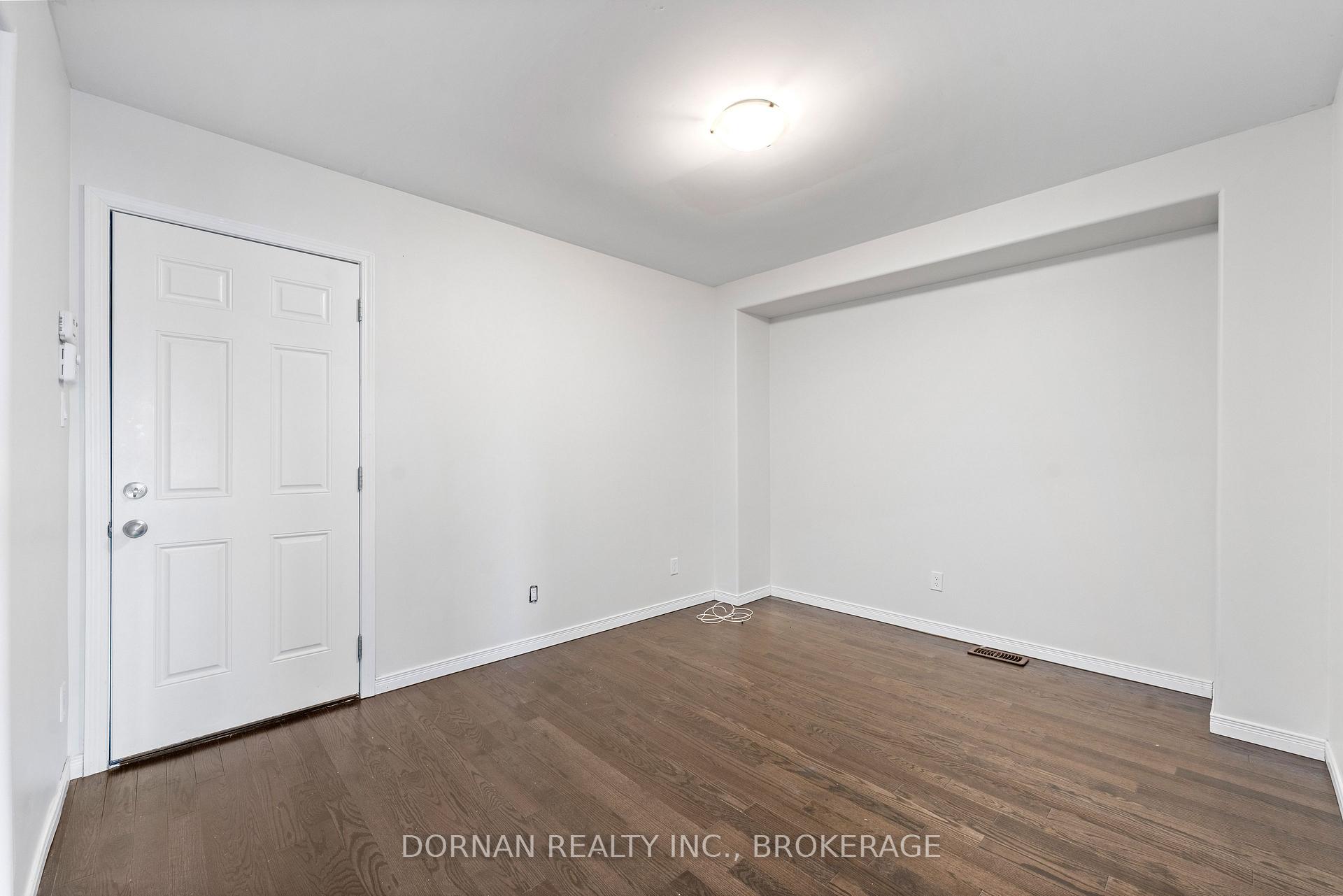 Photo 12 of Unit Upper, 284 Louden Terrace, Peterborough, Monaghan Ward 2 — HOMEH