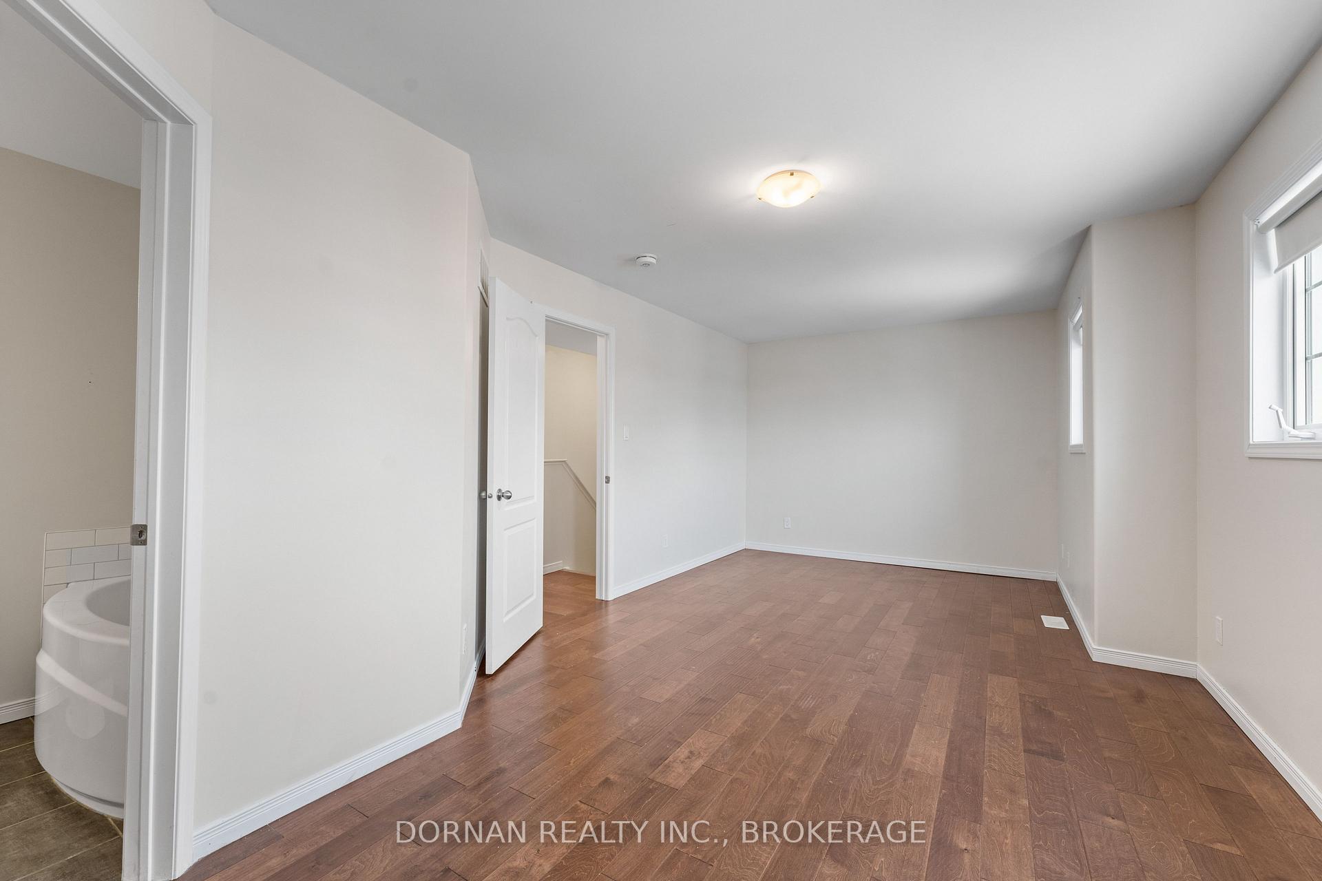 Photo 17 of Unit Upper, 284 Louden Terrace, Peterborough, Monaghan Ward 2 — HOMEH