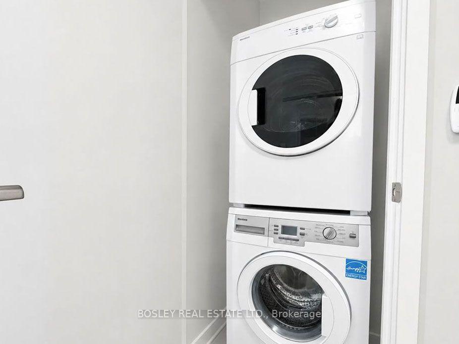 Photo 9 of Unit 4307, 11 Wellesley Street, Toronto, Bay Street Corridor — HOMEH