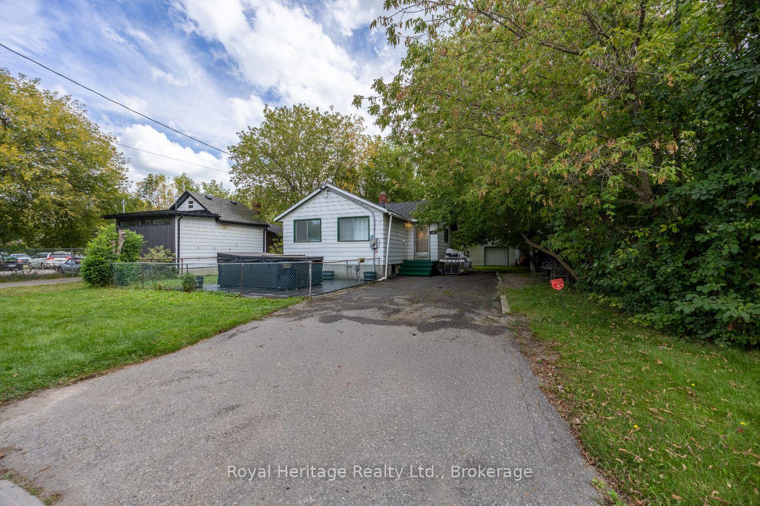 Photo 2 of 207 Valencia Road, Oshawa, Lakeview — HOMEH