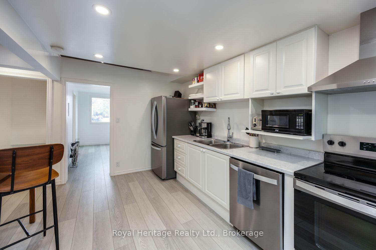 Photo 5 of 207 Valencia Road, Oshawa, Lakeview — HOMEH