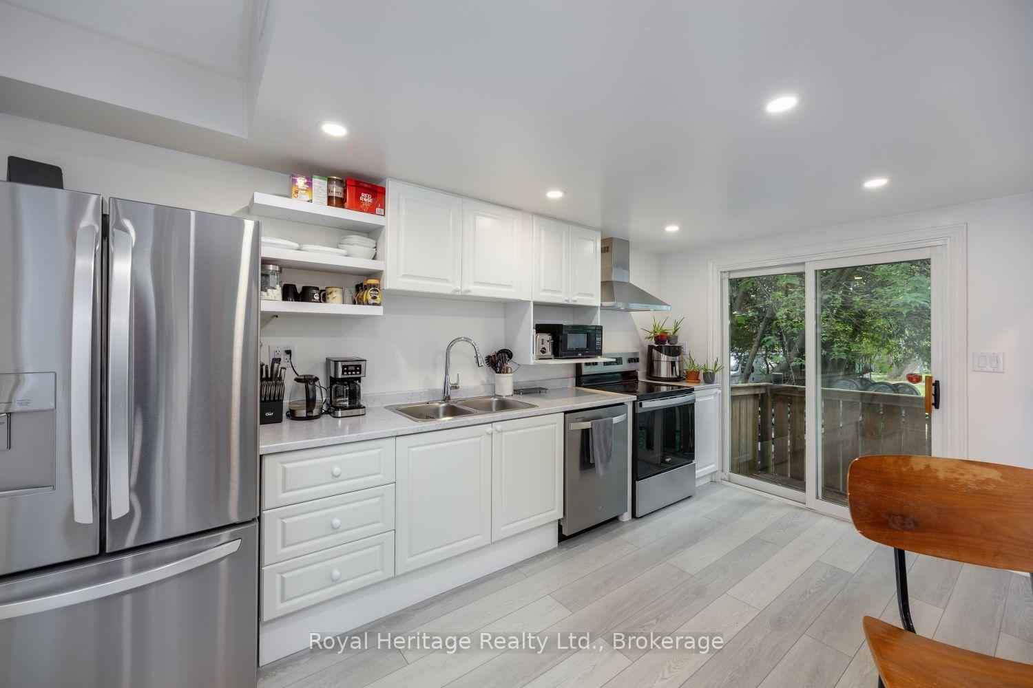Photo 7 of 207 Valencia Road, Oshawa, Lakeview — HOMEH