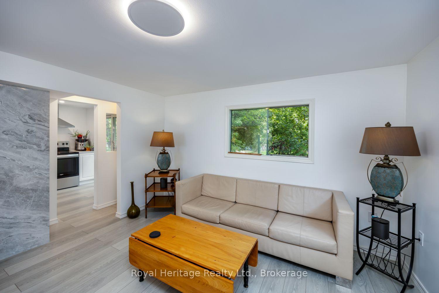 Photo 11 of 207 Valencia Road, Oshawa, Lakeview — HOMEH