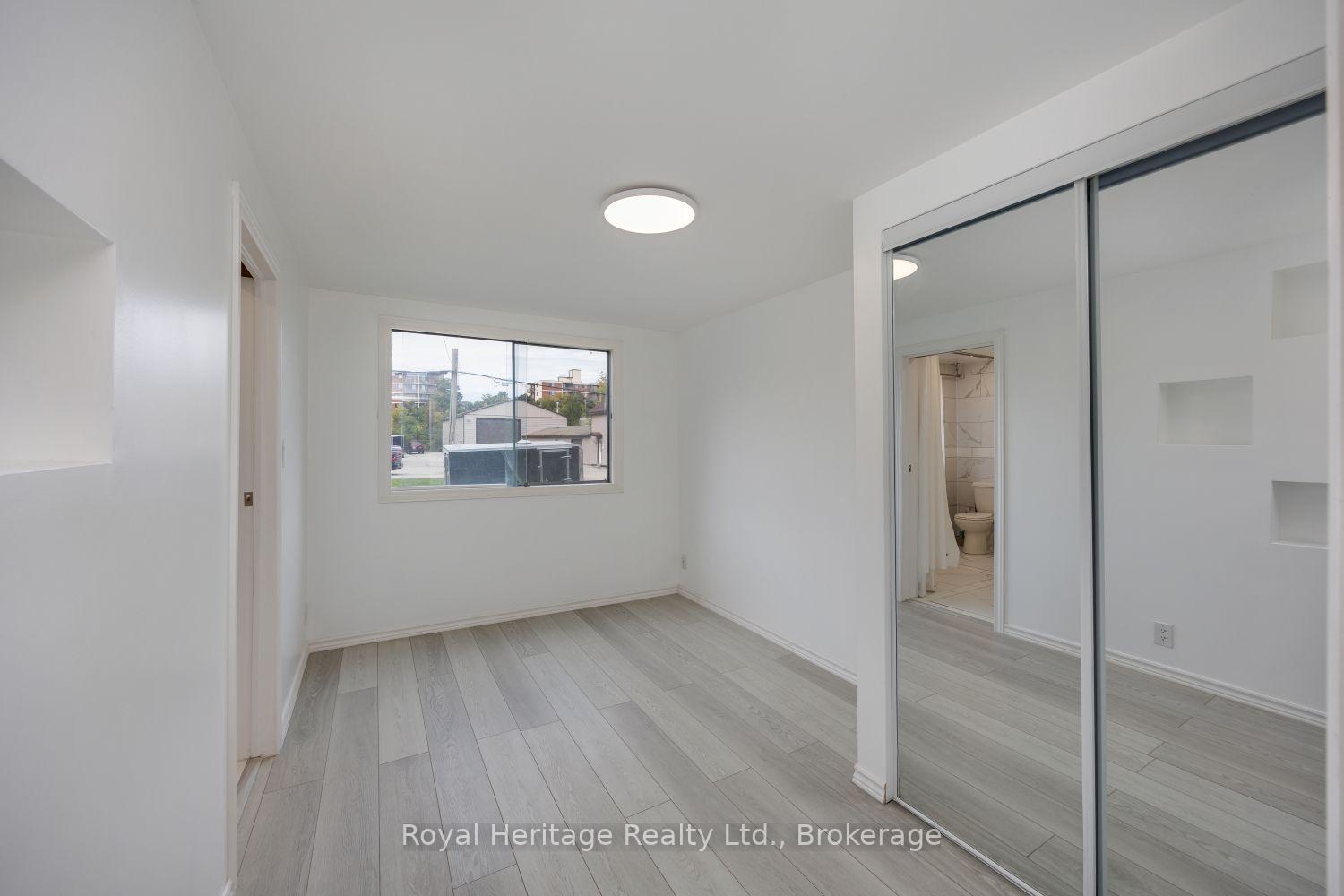 Photo 19 of 207 Valencia Road, Oshawa, Lakeview — HOMEH