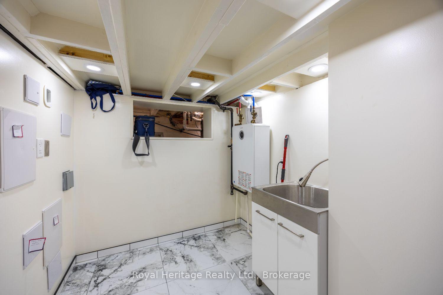 Photo 21 of 207 Valencia Road, Oshawa, Lakeview — HOMEH