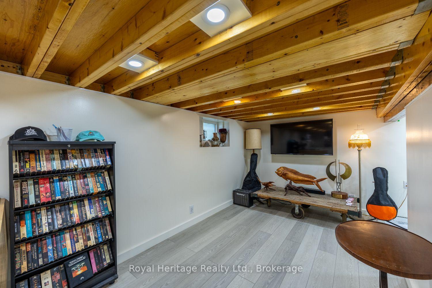 Photo 23 of 207 Valencia Road, Oshawa, Lakeview — HOMEH
