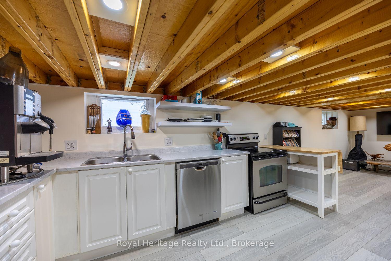 Photo 25 of 207 Valencia Road, Oshawa, Lakeview — HOMEH