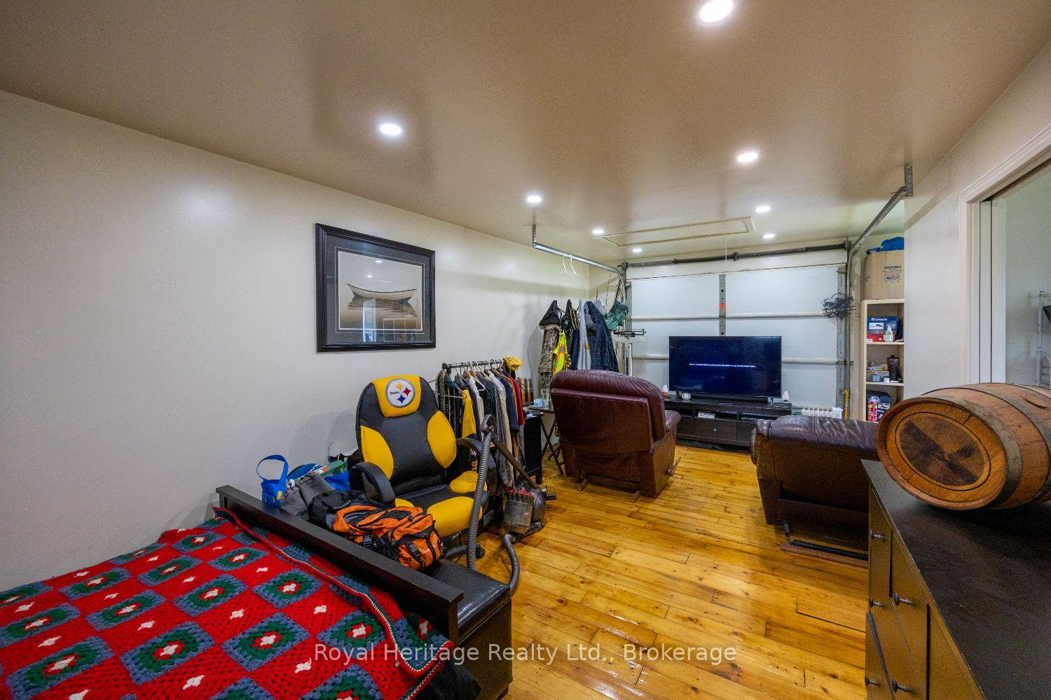 Photo 39 of 207 Valencia Road, Oshawa, Lakeview — HOMEH