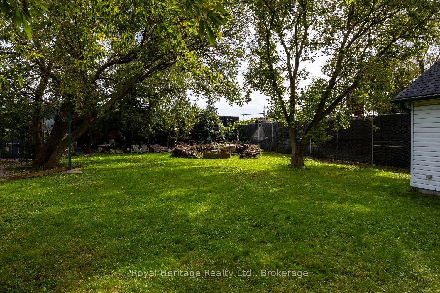 Photo 41 of 207 Valencia Road, Oshawa, Lakeview — HOMEH